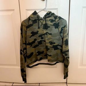 Camo Crop Top Hoodie
